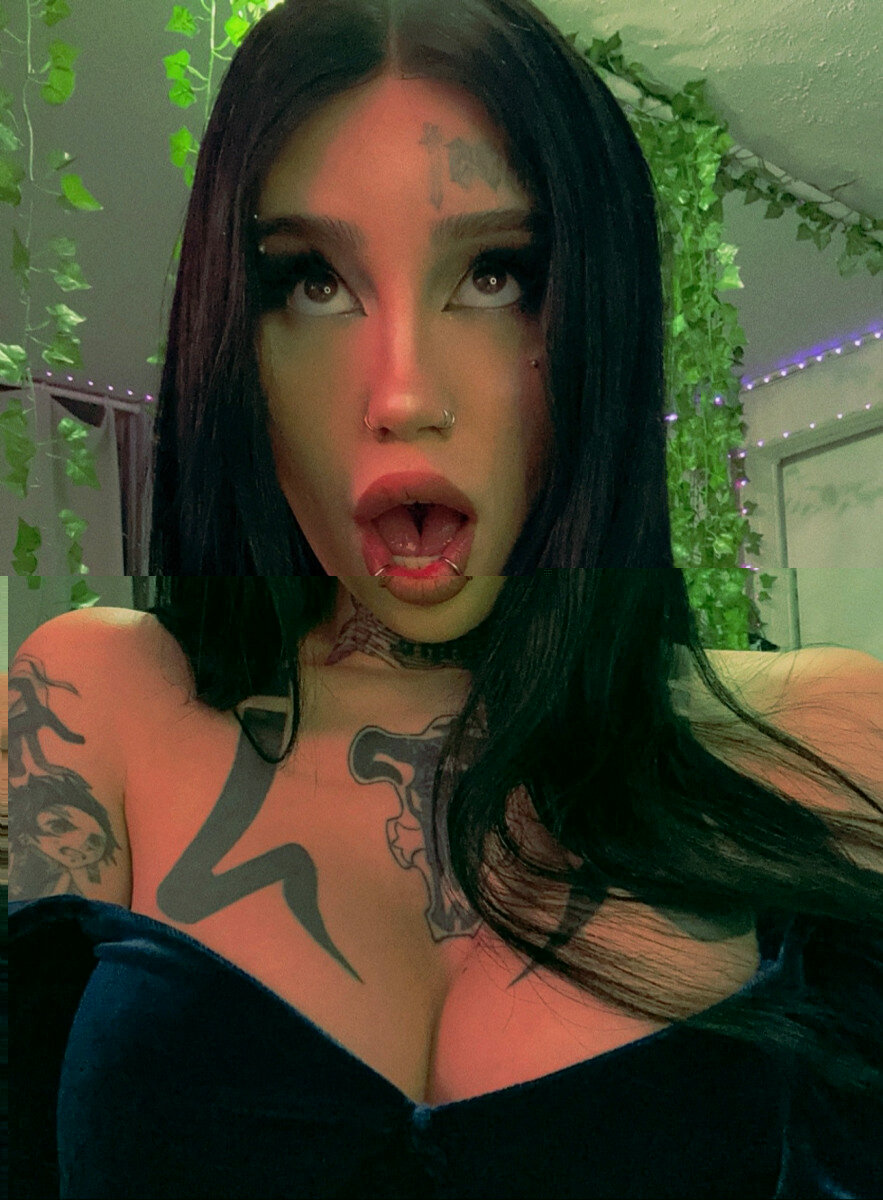Zeliahxo (@zeliahxo), OnlyFans creator