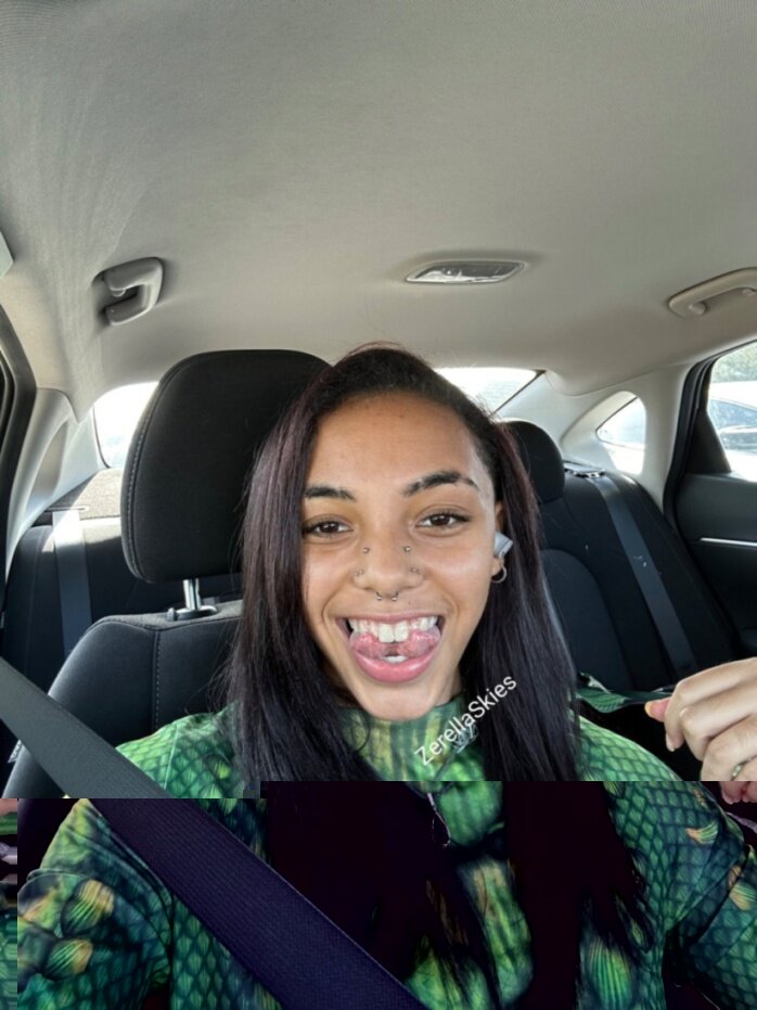 Zerellaskies (@zerellaskies), OnlyFans creator