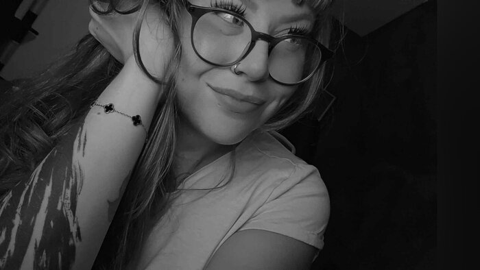 Zyreena (@zyreena), OnlyFans creator