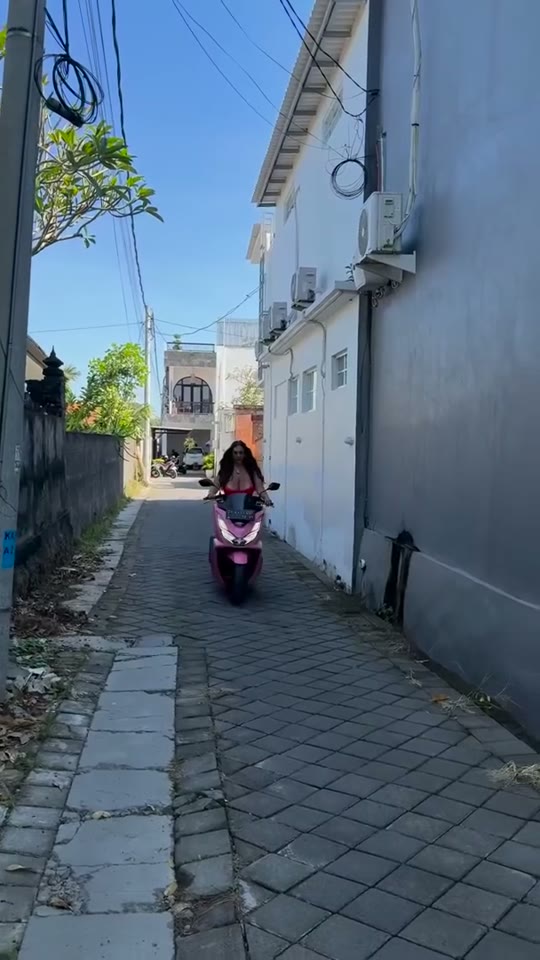 Alannasworldx (@alannasworldx) reel